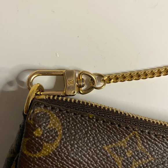 SOLD !!! ❤️Authentic Louis Vuitton Mini Pochette - Picture 2 of 7